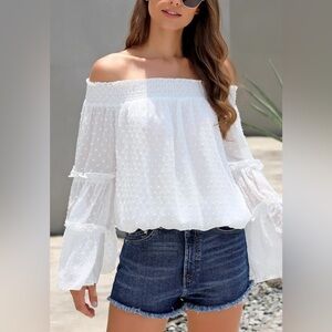 Francesca’s Mi Ami White Relaxed Off-Shoulder Ruffled Blouse